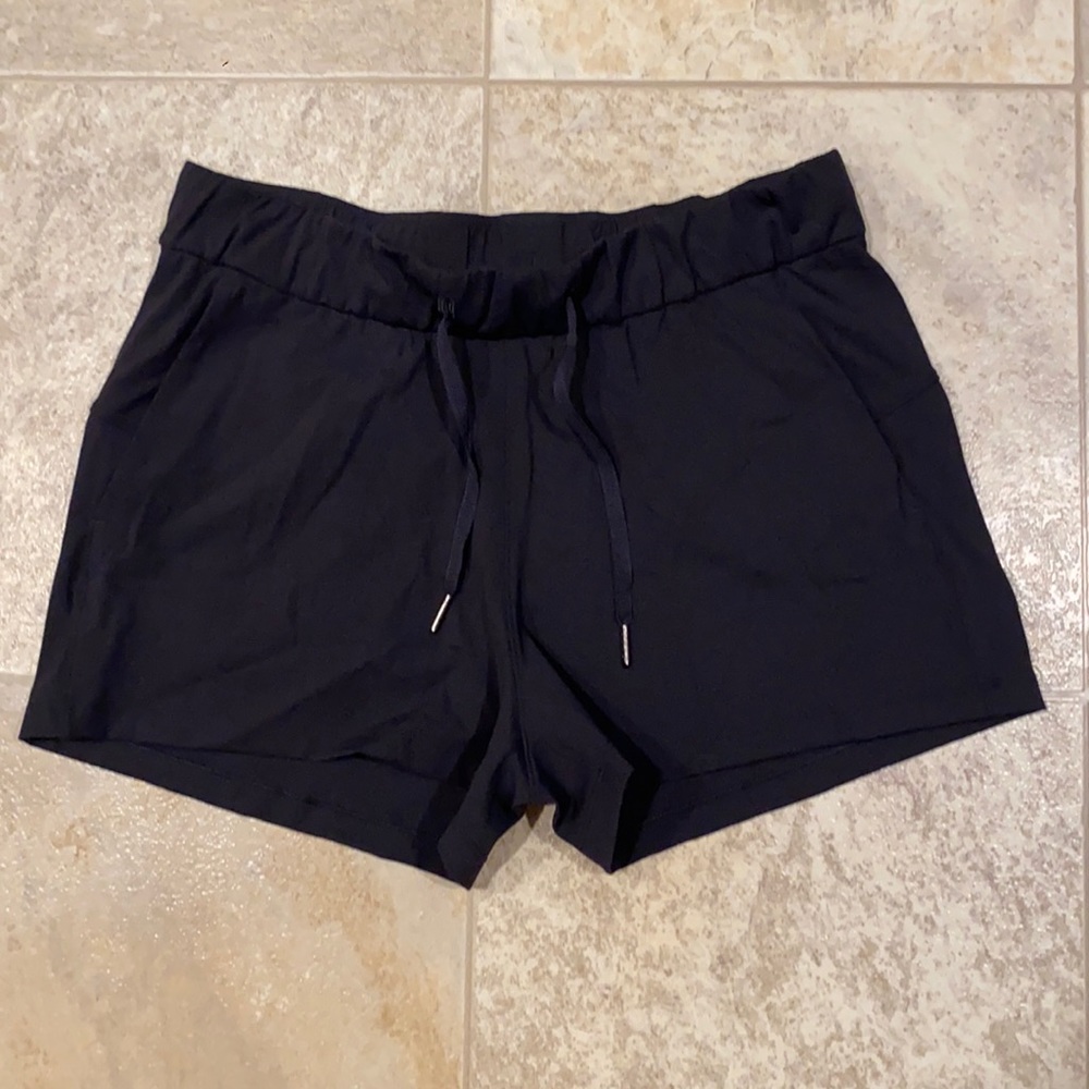On the fly lulu shorts